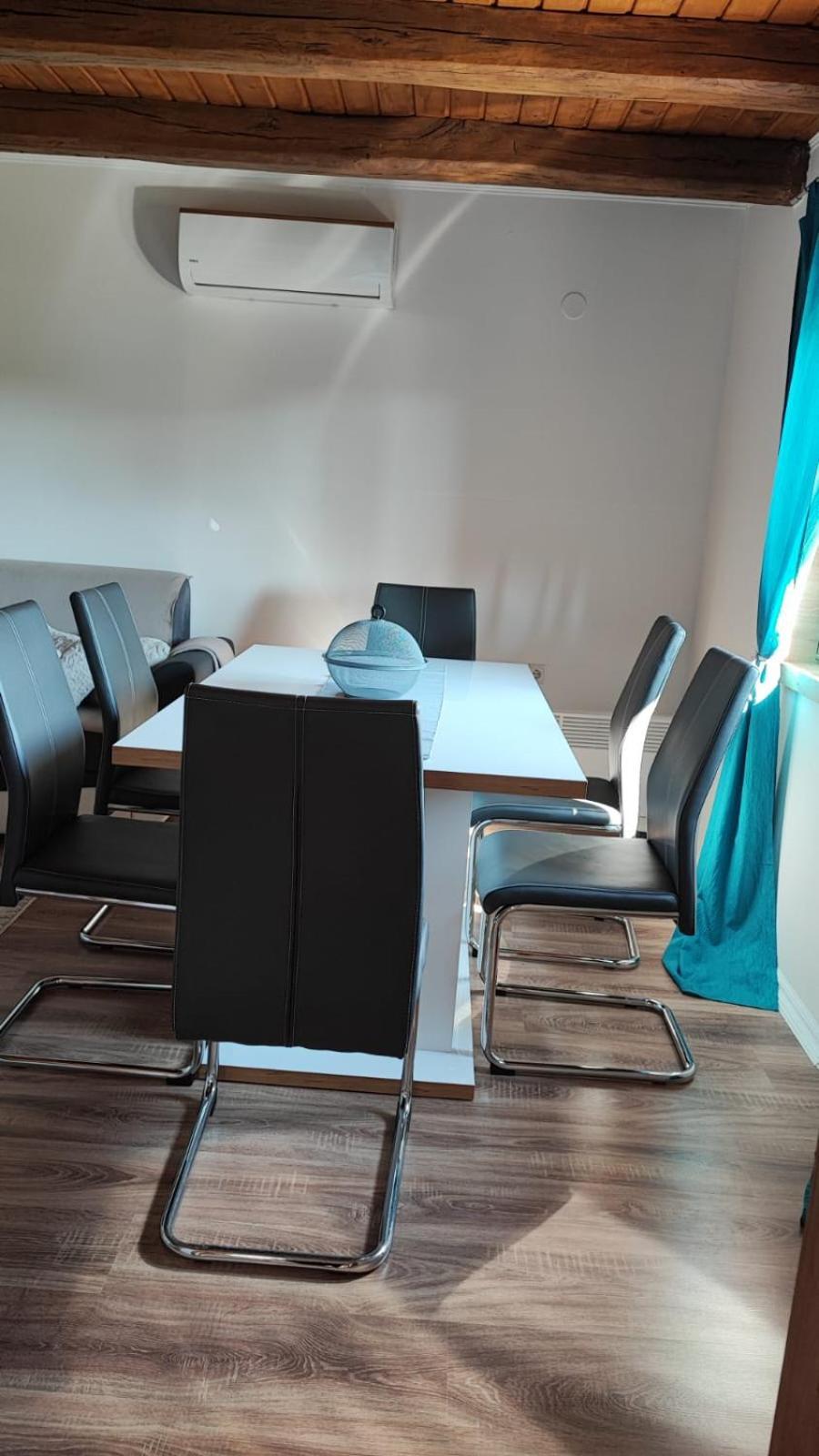 Vila Kuca Za Odmor Jopi I Mare Topusko Exteriér fotografie