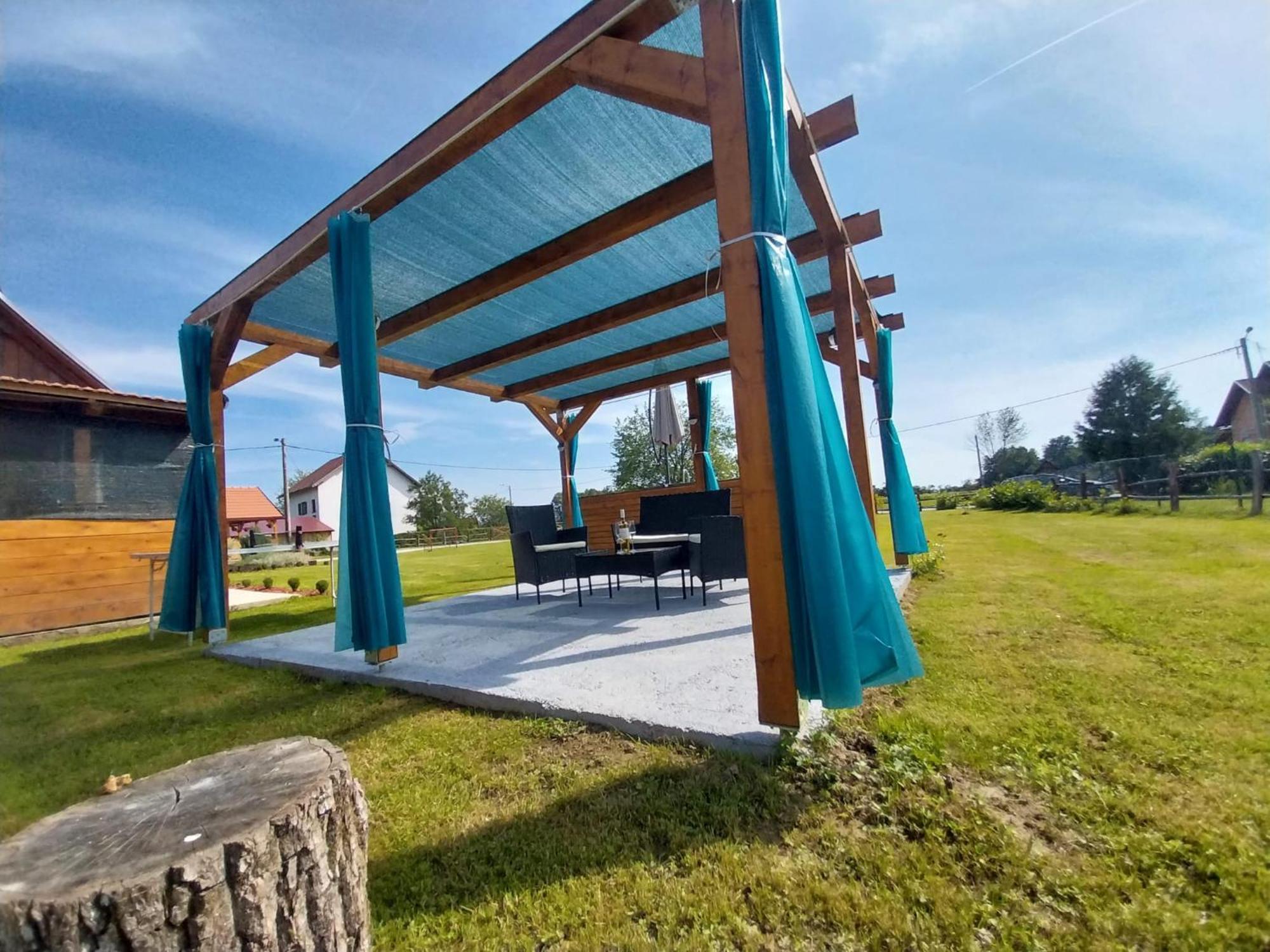 Vila Kuca Za Odmor Jopi I Mare Topusko Exteriér fotografie