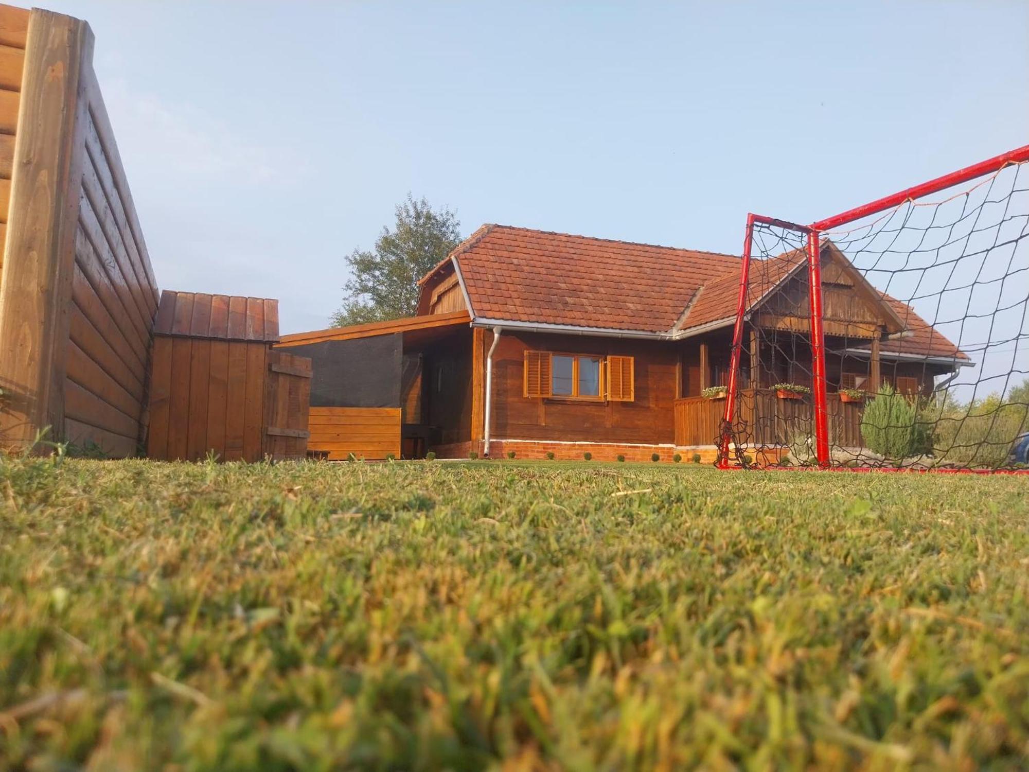 Vila Kuca Za Odmor Jopi I Mare Topusko Exteriér fotografie